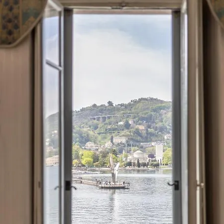 Appartamento Easylife - Elegante Dimora Sul Lago Di *