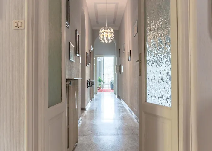 Easylife - Elegante Dimora Sul Lago Di