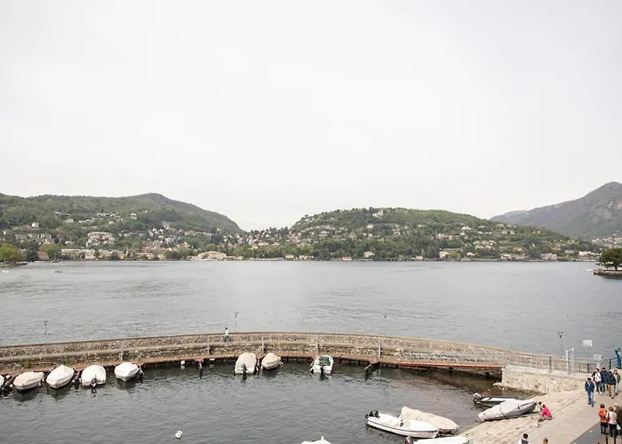 Apartman Easylife - Elegante Dimora Sul Lago Di